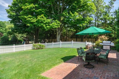 441 Round Hill Rd, Greenwich, CT 06831 - photo 6