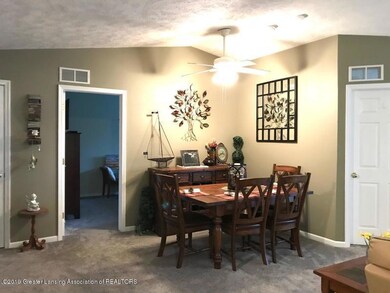 thumbnail_Carom dining room