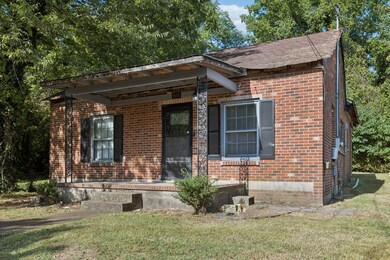 808 Woodside St, Columbia, TN 38401 - photo 3