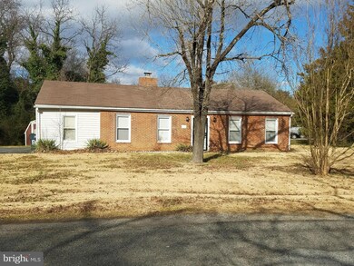 1201 Van Buren Dr, Fort Washington, MD 20744 - photo 2