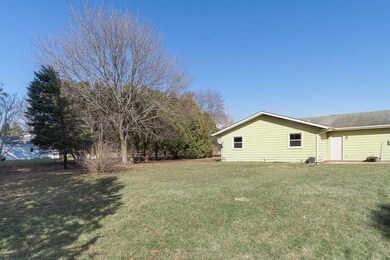 1665-1667 Hook Island Rd, Dunn, WI 53575 - photo 4
