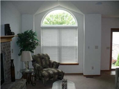 BEAUTIFUL WINDOW WITH VAULTED CEILING