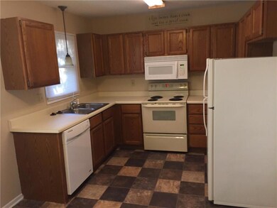 5310 SE 5th St, Des Moines, IA 50315 - photo 3