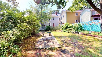 112 John St, Providence, RI 02906 - photo 3