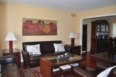 431 Fairways Ln, Chelsea, MI 48118 - photo 2