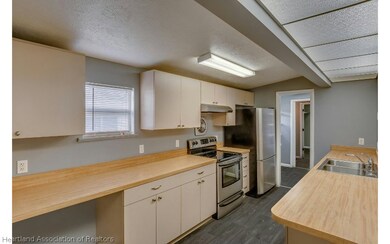 128 E Royal Palm St, Lake Placid, FL 33852 - photo 6