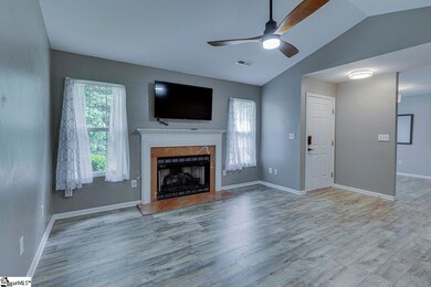 27 Enoree View Dr, Greer, SC 29650 - photo 4