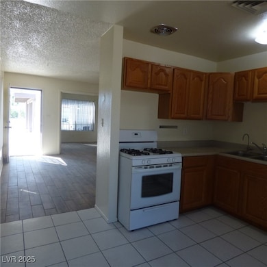 7066 Forest Vista St, Las Vegas, NV 89147 - photo 4
