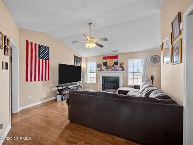 22-web-or-mls-M1B16443