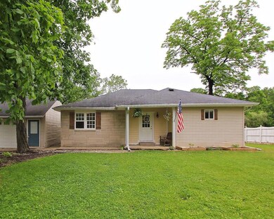 3579 E Sumner Lake Dr, Anderson, IN 46012 - photo 2