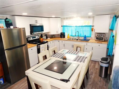 37320 8th Ave, Zephyrhills, FL 33542 - photo 7