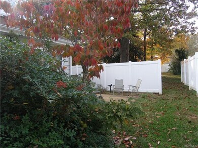 Lots of Privacy with Nandinas and a Dogwood Tree o