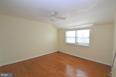 5128 Westland Blvd, Halethorpe, MD 21227 - photo 7