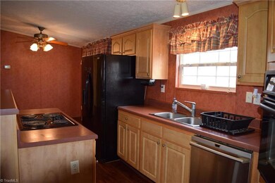 2709 Burney Rd, Asheboro, NC 27205 - photo 6