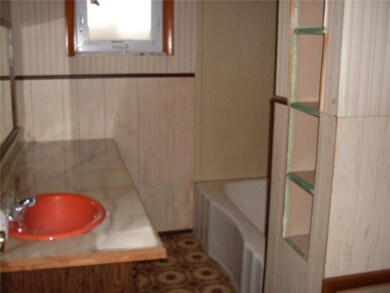 Full Bath.