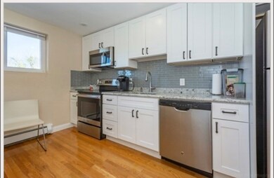 40 Gates St unit 5, Boston, MA 02127 - photo 5