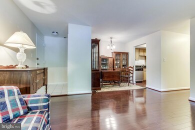 10720 West Dr unit 104, Fairfax, VA 22030 - photo 6