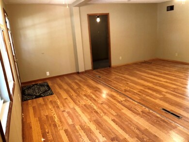 Entryway to the HUGE BONUS ROOM!