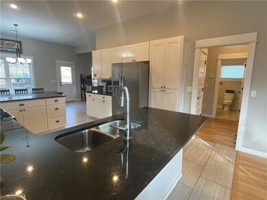 849 S Washington Ave, Fayetteville, AR 72701 - photo 6