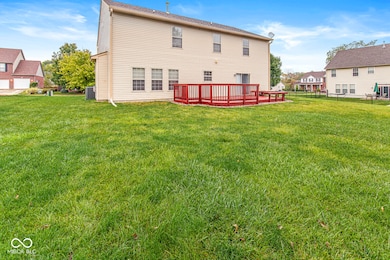8057 Meadow Bend Ln, Indianapolis, IN 46259 - photo 4