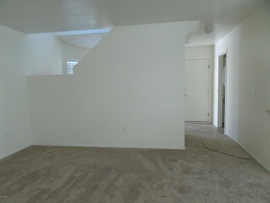 6806 S 42nd Dr fam