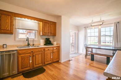 15711 N Mccabe Dr, Chillicothe, IL 61523 - photo 3