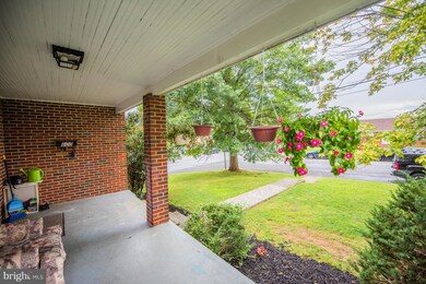 600 W 14th St, Front Royal, VA 22630 - photo 3