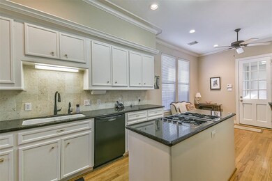 1906 Elmen St, Houston, TX 77019 - photo 7