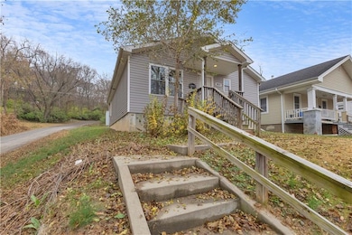 3801 Terrace Ave, Saint Joseph, MO 64504 - photo 3