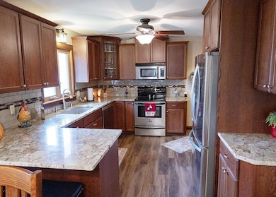 544 Leonard St N, West Salem, WI 54669 - photo 3