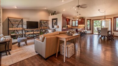 3517 Living room