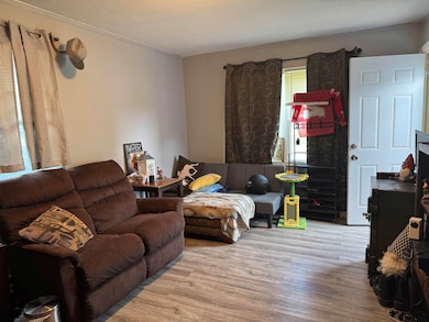 1123-1125 N Bellevue Ave, Hastings, NE 68901 - photo 2