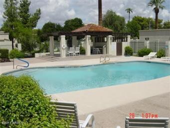 SPARKLING POOL