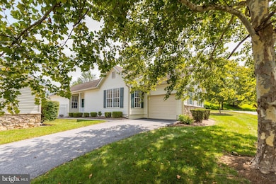 1000 N Phipps Woods Ct unit 486, Glen Mills, PA 19342 - photo 2