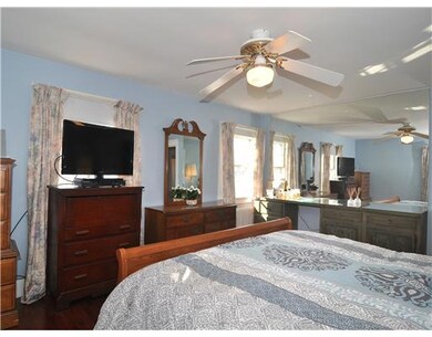 31 Admiral Kalbfus Rd, Newport, RI 02840 - photo 5