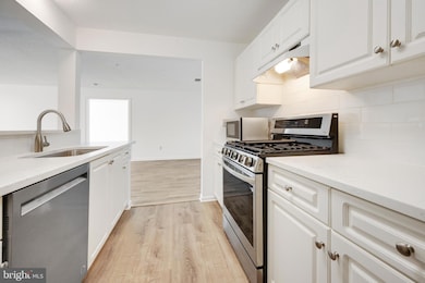 10007 Vanderbilt Cir unit 7, Rockville, MD 20850 - photo 6