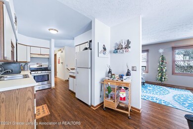 4-web-or-mls-Home-Exposure-2811-Trudy-12