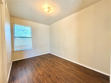 2526 W Prairie St unit 201, Denton, TX 76201 - photo 5