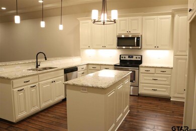 3405 3405 Cottage Ct, Tyler, TX 75701 - photo 4