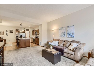 Living Room to kitchen 1