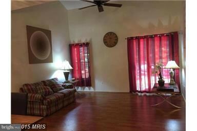 3221 Tranquility Ln, Herndon, VA 20171 - photo 4