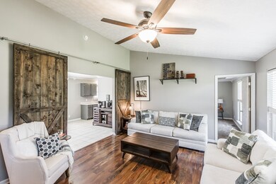 2076 Shawnee Ln, Greenbrier, TN 37073 - photo 7