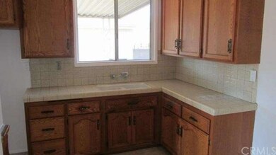 2928 Frankel St, Lakewood, CA 90712 - photo 4