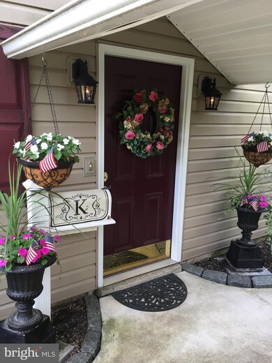 416 Colonial Dr, East Greenville, PA 18041 - photo 4