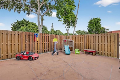 8200 Thames Blvd unit C, Boca Raton, FL 33433 - photo 5