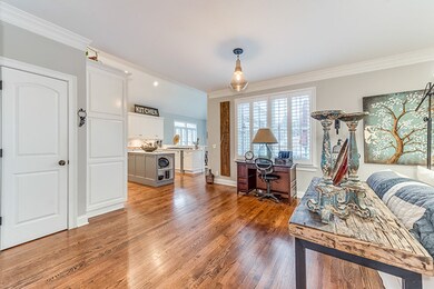 717 E Evergreen St, Wheaton, IL 60187 - photo 4