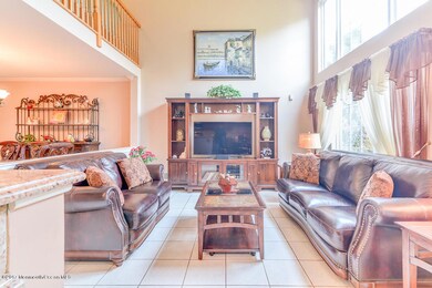 0007__Family Room