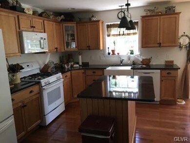 812 S Fork Dr, Easton, PA 18040 - photo 7