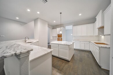 30610 Raleigh Creek Dr, Tomball, TX 77375 - photo 7