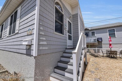 008_122_w_cove_way_lavallette_nj_08735_0